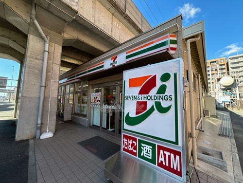 コンビニ　セブンイレブン 京急ST戸部店（コンビニ）まで90m