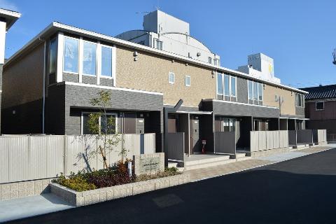 建物外観　外観写真（昼）