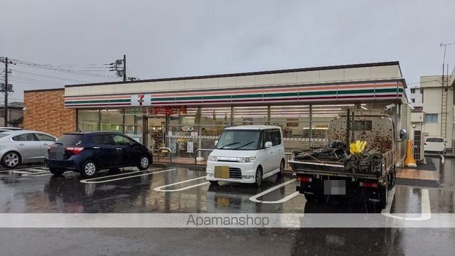 コンビニ　セブンイレブン木更津朝日１丁目（コンビニ）まで100m