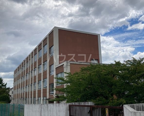 中学校　名古屋市立牧の池中学校（中学校）まで1705m