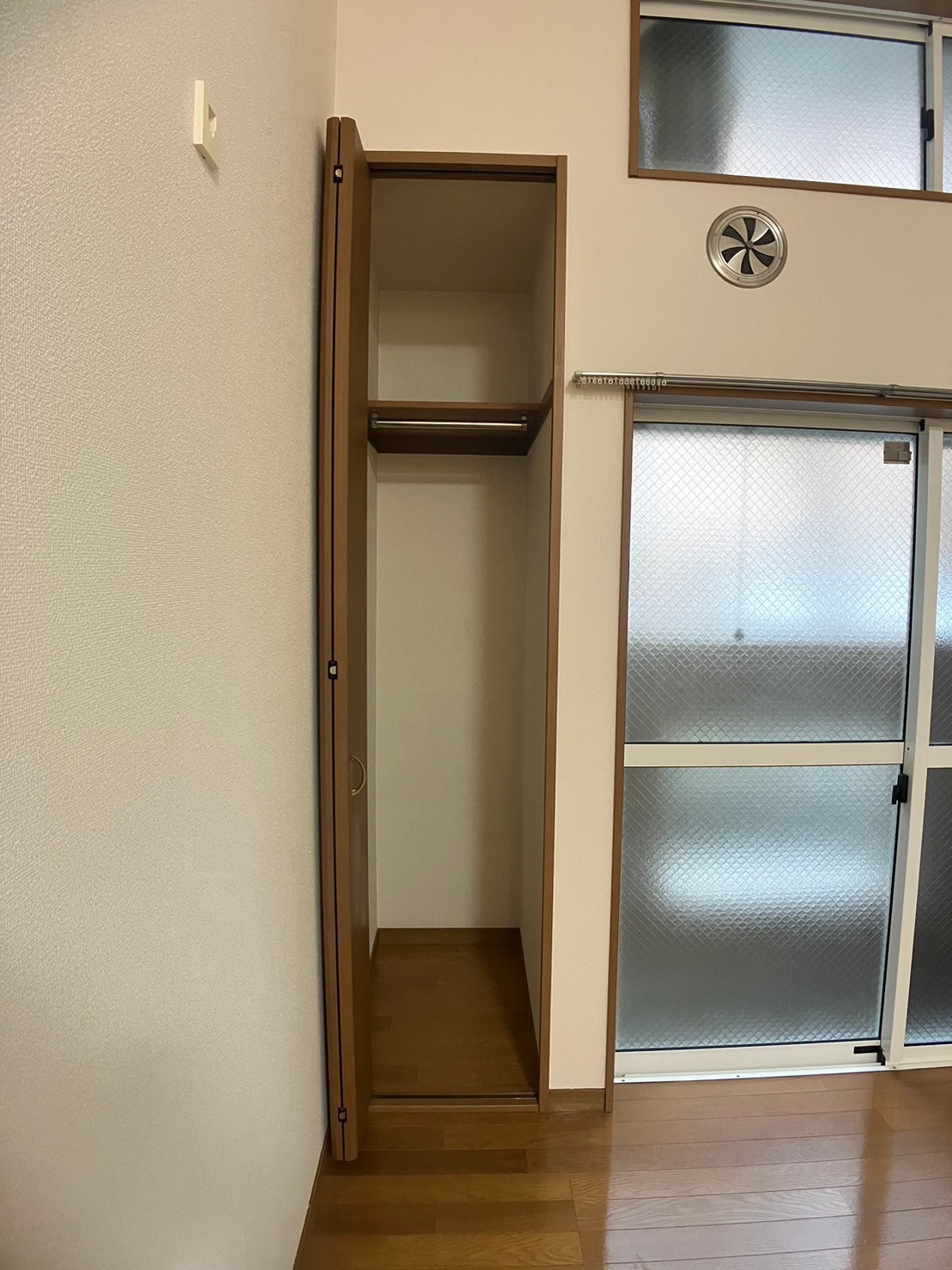 収納　同物件別部屋