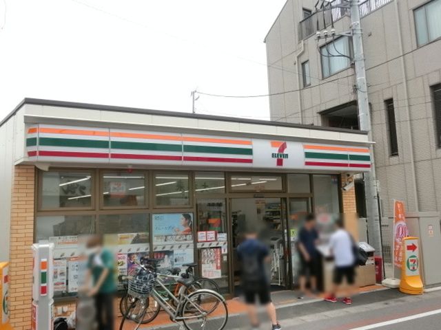 コンビニ　セブンイレブン幕張駅前店（コンビニ）まで710m
