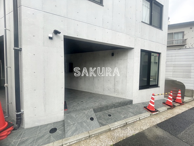 エントランス　お洒落な建物デザイン♪