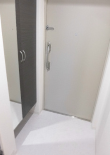 玄関　ラディエ プラージュ