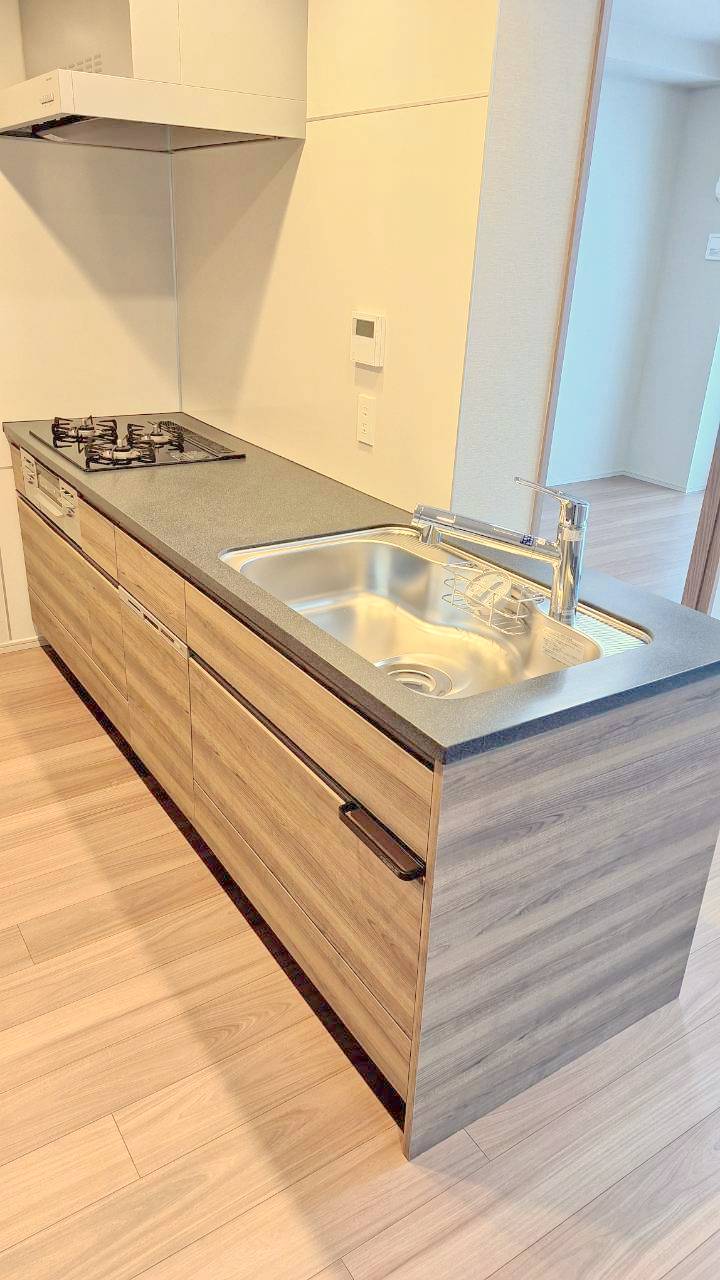 キッチン　※同タイプ別部屋の参考写真となります。