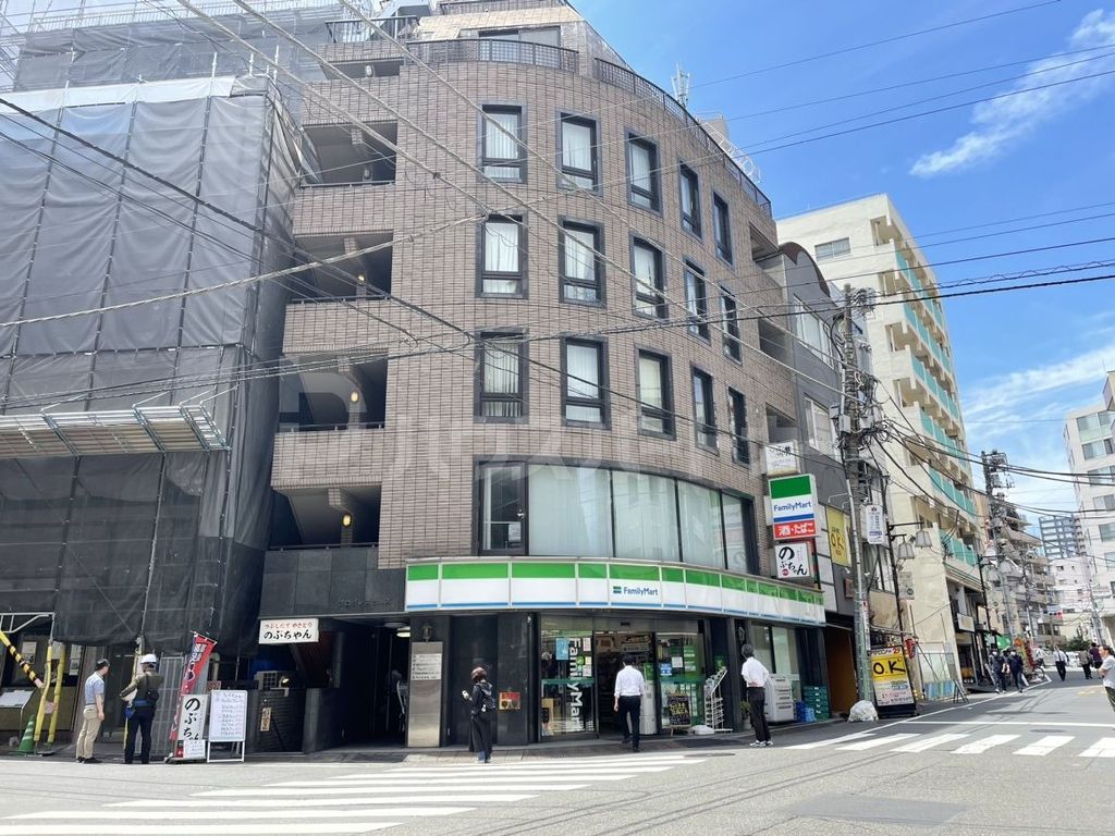 コンビニ　ファミリーマート　北大塚二丁目店（コンビニ）まで110m