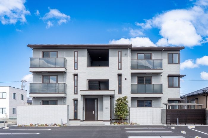建物外観　落ち着いた雰囲気の外観です
