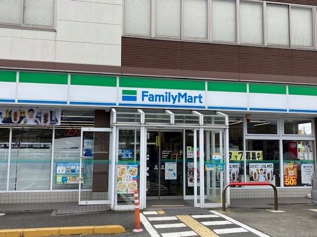 コンビニ　ファミリーマート 舞鶴小倉店（コンビニ）まで1500m