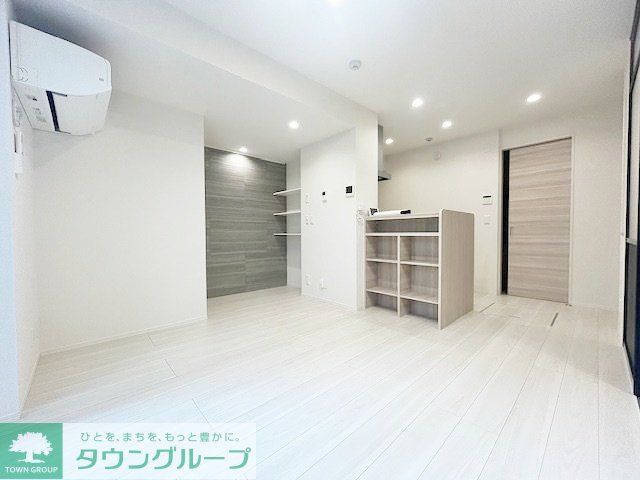 居室・リビング　イメージ・203号室画像です。