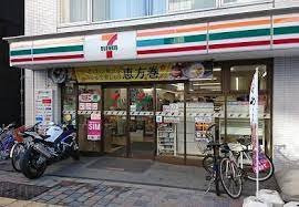 コンビニ　セブン‐イレブン　新宿大久保１丁目店（コンビニ）まで73m
