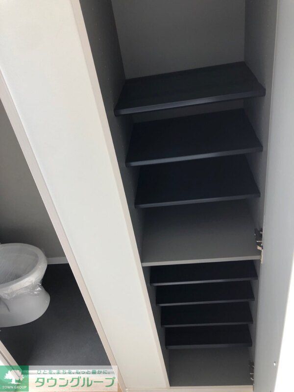フレスコ北戸田の玄関写真
