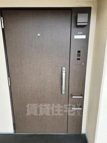 京阪本線 伏見稲荷駅 徒歩5分 6階建 築12年の玄関写真