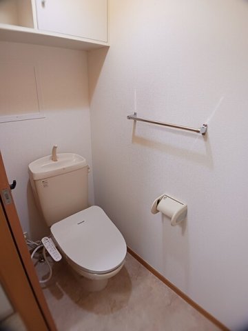 トイレ　トイレもきれいです