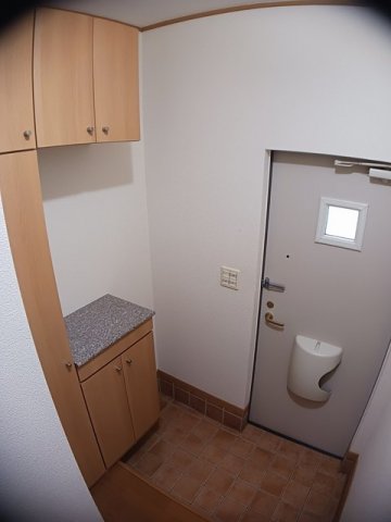 玄関　収納もある玄関です
