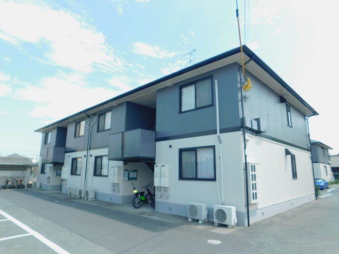 建物外観　吉岡にある２DKの物件です♪
