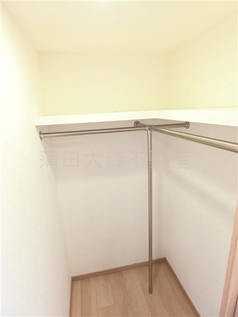 収納　収納　ウォークインクローゼット
