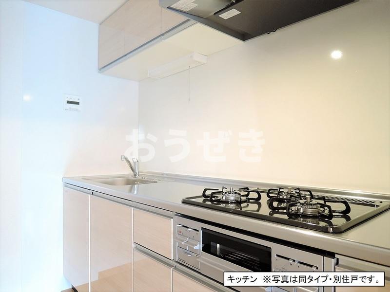 ＪＲ京浜東北線 関内駅 徒歩10分 10階建 築27年のキッチン写真