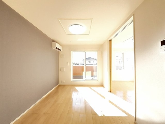 居室・リビング　図面と現状に相違がある場合には現状を優先