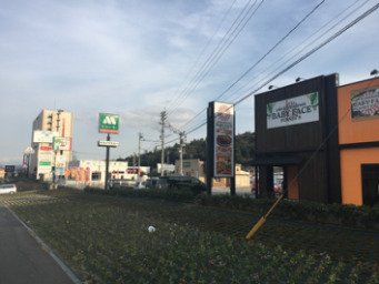 眺望　飲食店等が並んでます。物件から約1250m(徒歩約16分）