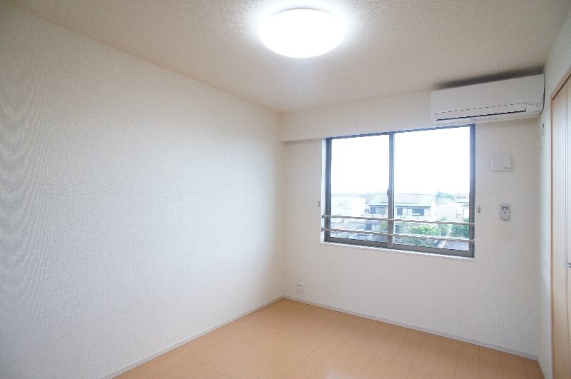 ＪＲ高崎線 高崎駅 徒歩25分 3階建 築14年の内装写真