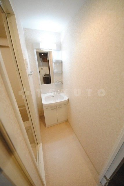 Luxe新大阪IVの内装写真