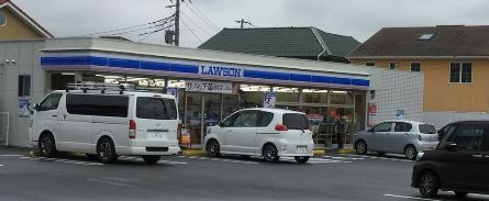 コンビニ　ローソン 甲斐中下条店（コンビニ）まで680m