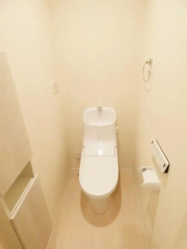 トイレ　シンプルで使いやすいトイレです