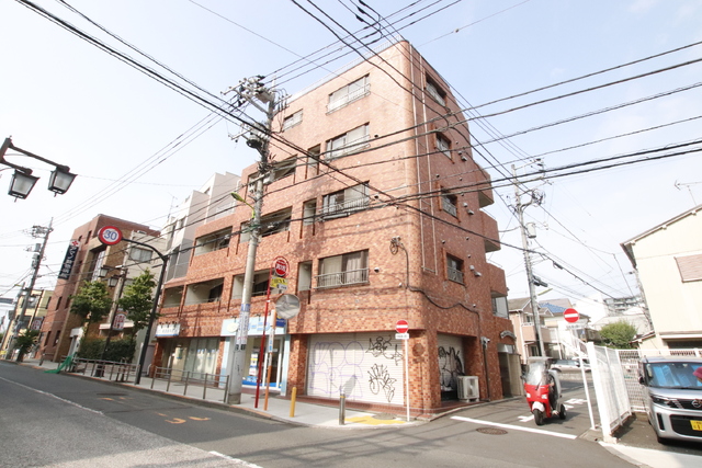 建物外観　★茶沢通りに位置しています★