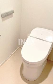 ＪＲ横須賀線 東戸塚駅 徒歩5分 7階建 築13年のトイレ写真