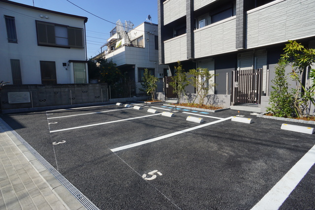 駐車場　敷地内駐車場あり♪