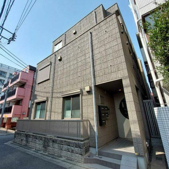 京王井の頭線 駒場東大前駅 徒歩3分 3階建 築18年の外観写真