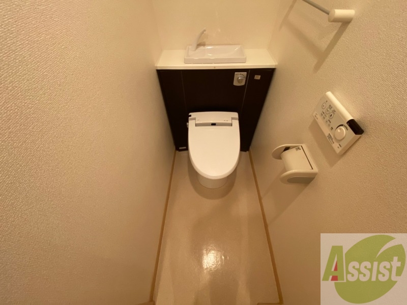 トイレ　トイレです。ウォシュレット付を探している方、おすすめです。