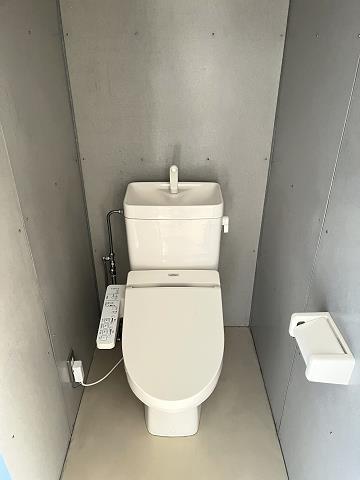 デル・メゾンIIIのトイレ写真