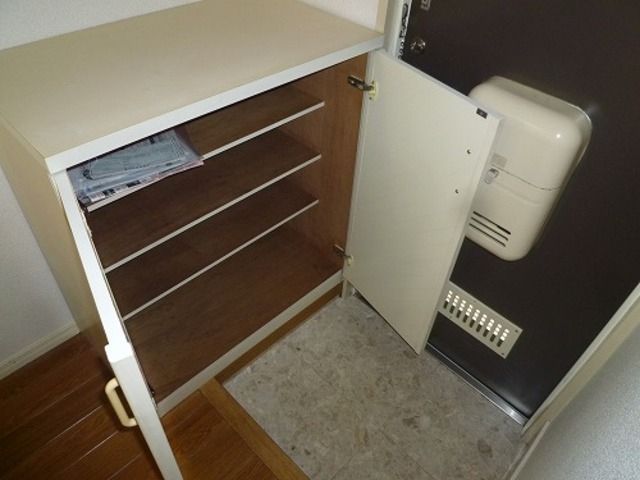 玄関　★お部屋探しは株式会社タウンハウジング東京まで★