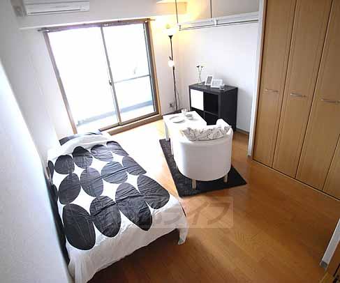叡山電鉄叡山本線 元田中駅 徒歩4分 7階建 築22年の居間写真