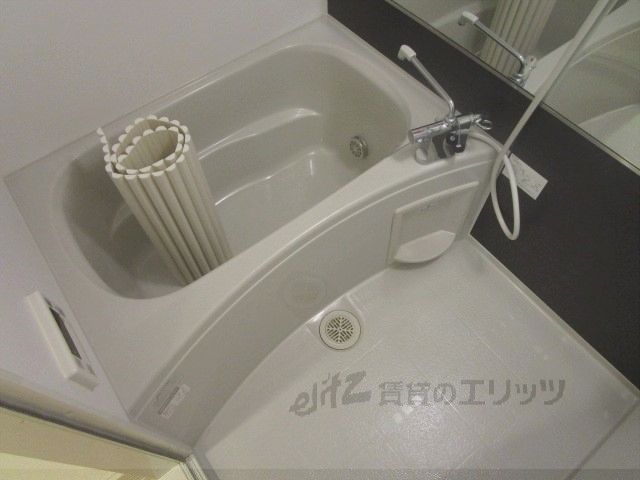 バス・シャワールーム　風呂