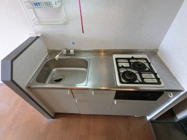 キッチン　別部屋の写真です。現状優先