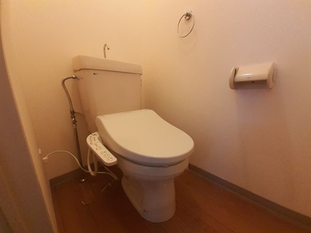 【塩竈市一森山のアパートのトイレ】