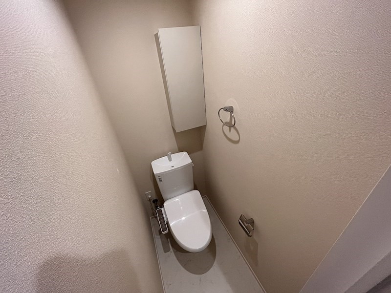 【鎌倉市小町のマンションのトイレ】