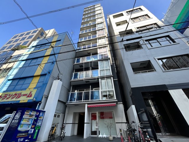 大阪市中央区南船場のマンションの建物外観