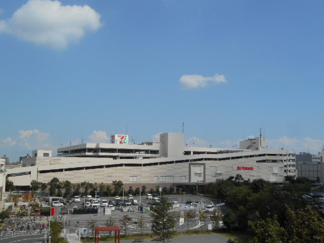 【川崎市川崎区小田栄のマンションのショッピングセンター】