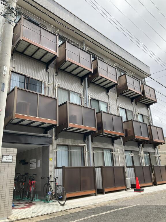 コーポアクロスの建物外観