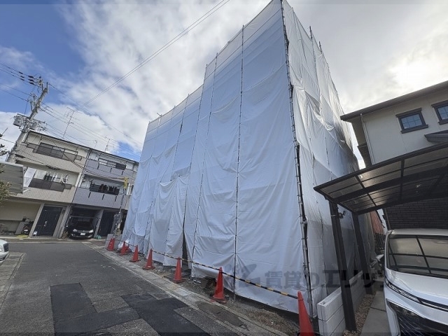 【京都市西京区川島東代町のマンションの建物外観】