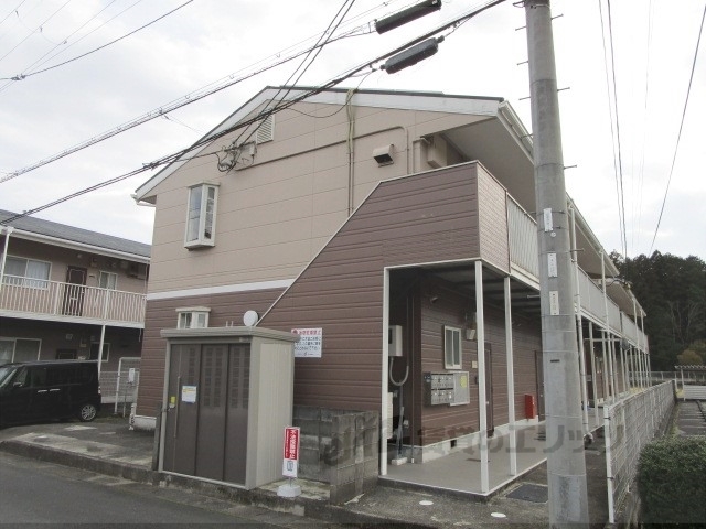 カーム石川Ａの建物外観