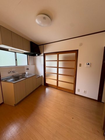 居室・リビング　ゆったり過ごせる居間です