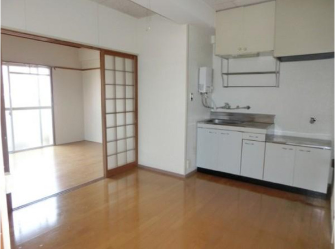 居室・リビング　こちらのリビングで趣味の時間をお楽しみください