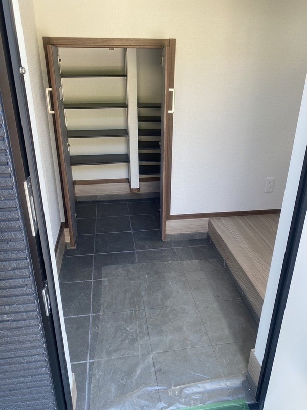 玄関　シューズボックス完備の綺麗な玄関♪