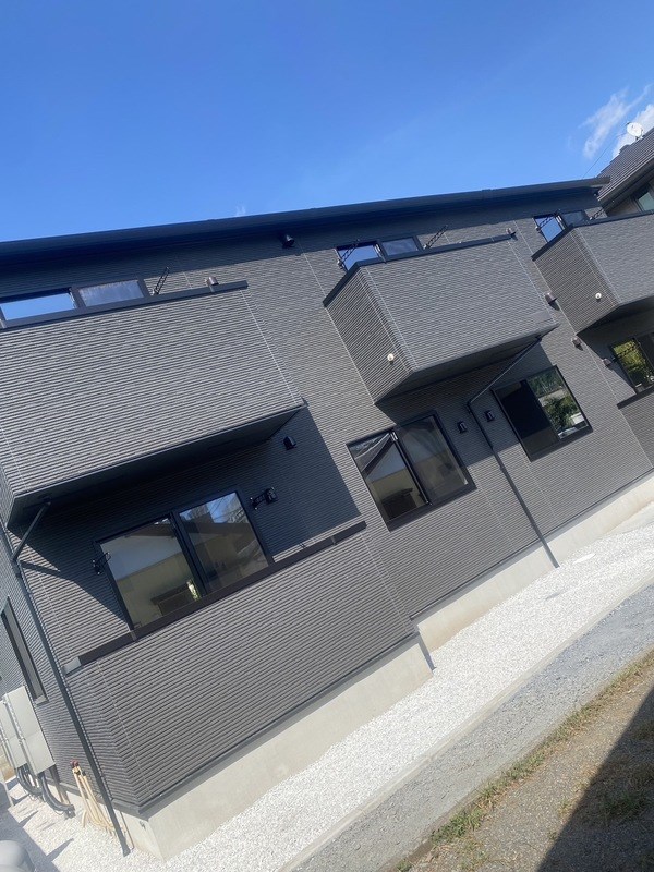 建物外観　築浅アパート♪