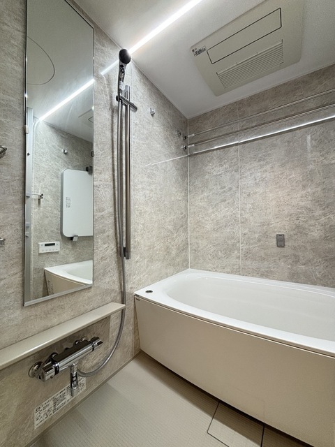 バス・シャワールーム