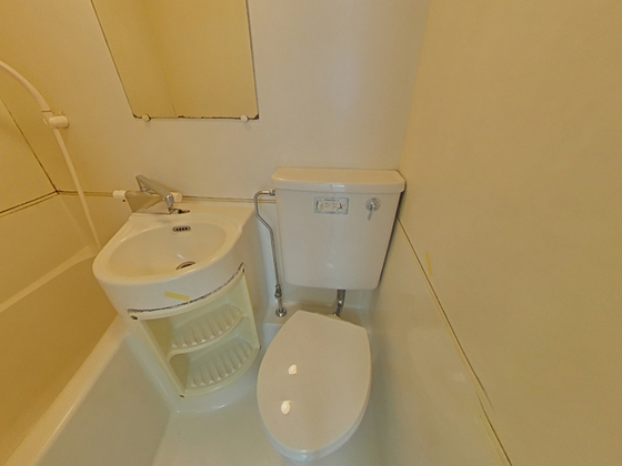 トイレ　※別部屋の写真です